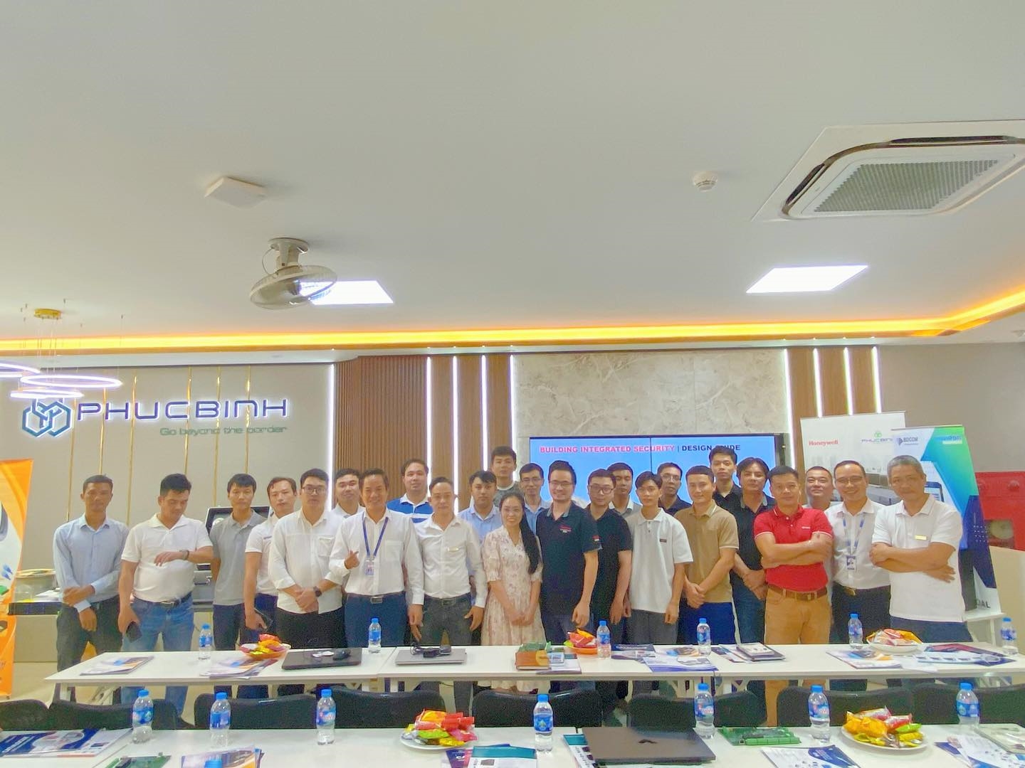 workshop Huviron - Honeywell về giải pháp kiểm soát vào ra tại Hà Nội