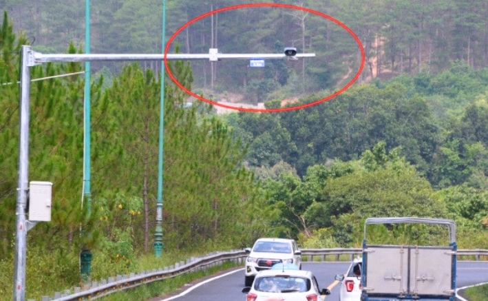 Camera phạt nguội được lắp trên các tuyến đường chính